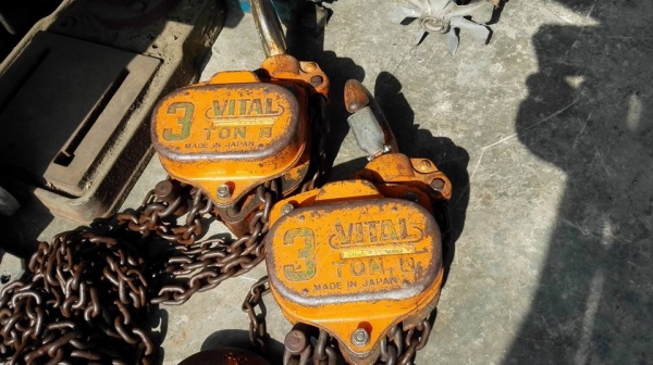 ** SOLD ** รอกโซ่สาวญี่ปุ่น VITAL Made in JAPAN 3 ตัน ของลงตู้ลื่นๆมาเทสได้