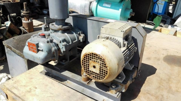 ** SOLD ** รูทโบวเวอร์ญี่ปุ่น ShinMaywa JAPAN 3 HP 380V ท่อ 2.5&quot; สวยๆแน่นๆมาเทสได้