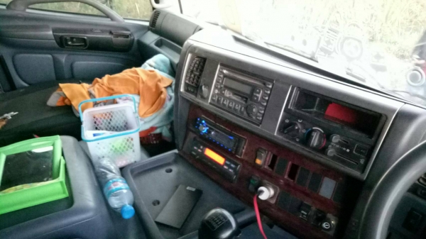 ขายด่วนรถแบคโฮ CAT E200Bรถสวย สภาพพร้อมใช้งาน เอกสารไม่มี