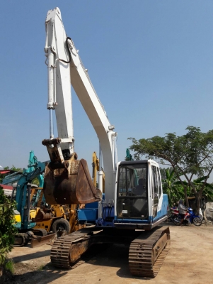 ขาย KOBELCO SK120-1  มาร์ทรี  เก่าญี่ปุ่นแท้  สภาพสวย  เครื่องปั๊มดี  ซีเรียลสูง  6,XXX ชั่วโมง  ลองระบบกันได้ทุกวัน  โทร  089-3818694  ดวงนภา