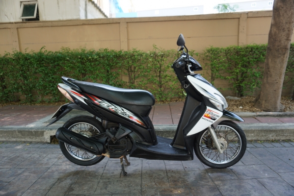 HONDA CLICK 110 CC ปี 2551 ( จดทะเบียน 27 พ.ค 2551 ) เครื่องเดิม ราคา 10,900 บาท