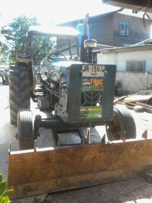 ขายรถไถ ฟร์อด 77 T1เล่มทะเบียน อุปกรณ์ ดันหน้าผาน3ผาน6 สภาพพร้อมใช้งาน ขายรถไถ ฟร์อด 77 T1เล่มทะเบียน อุปกรณ์ ดันหน้าผาน3ผาน6 สภาพพร้อมใช้งาน