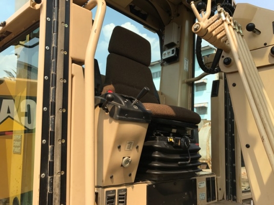 รถเกรด Cat140H ปี2001 รถเก่านอก สภาพดีนำเข้าจากอเมริกา สภาพสวยพร้อมใช้งาน เพียง 8800 ชม.