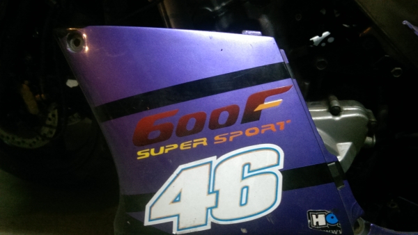 CBR600 f  เครื่องติดวิ่่งได้แห้งๆล้มเลิกโปรเจ็ค ขายถูกเลยครับ