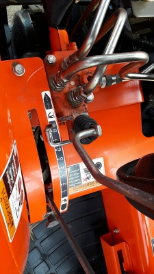 ขายรถไถคูโบต้า  KUBOTA   L 3608SP พร้อมชุดใบมีดดันหน้าคานล่าง  ผาน6