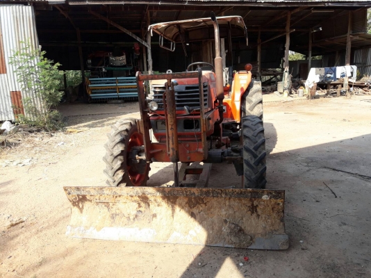 ขายด่วน รถไถkubota m5000su  2เพลา ปี52ขายราคา 380,000