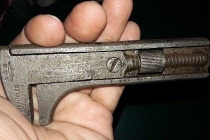 ขายประแจเลื่อนโบราณจระเข้สามดาว MADE IN GERMANY.มือสองสภาพดี