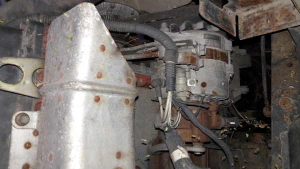 ไดชาร์ทญี่ปุ่น ISUZU 6HE1, มีตูดไดปั่นแวคคั่ม