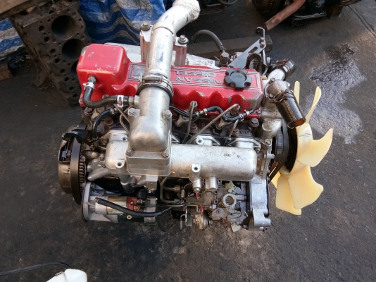 เครื่องยนต์ นิสสัน BD25 สวยๆไม่มีไอ รับประกัน