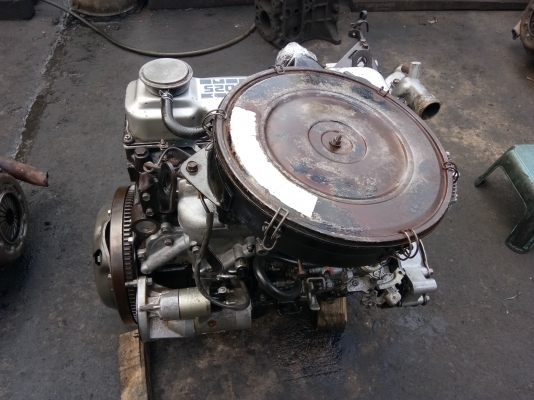 เครื่องยนต์ นิสสัน TD25 สวยๆไม่มีไอ รับประกัน