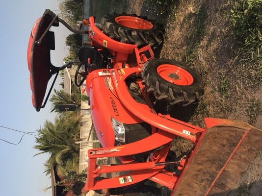 รถไถL3608SP. สีเดิม100\%.  สวยสุดๆ.  มีอุปกรณ์ให้เลือก