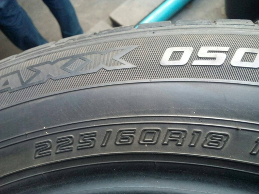 225/60R18 DUNLOP SP SPORT MAXX 050 ชุด 4 เส้น tel. 081-427-3941 225/60R18 DUNLOP SP SPORT MAXX 050 ชุด 4 เส้น tel. 081-427-3941