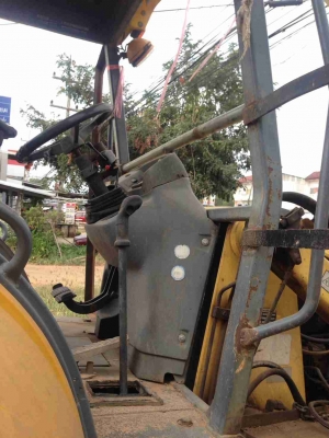 ขายด่วน รถตักหน้าขุดหลัง สภาพพร้อมใช้งาน เอกสารล่มทะเบียน