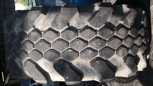 ขายยางคิง 35นิ้วขอบ15