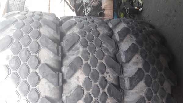 ขายยางคิง 35นิ้วขอบ15