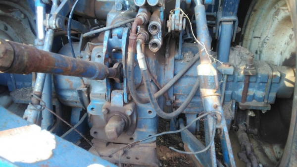 หารถใช้งานหนักต้องคันนี้เลยครับตัวรถใบดันผานหลังมีอินวอยคุมครับ หารถใช้งานหนักต้องคันนี้เลยครับตัวรถใบดันผานหลังมีอินวอยคุมครับ