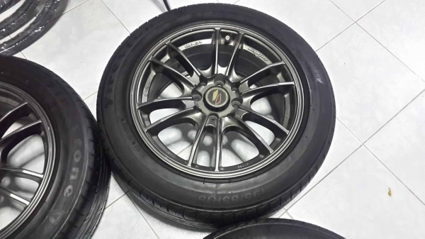 ล้อ Lenso Project D ขอบ 15 กว้าง 7 นิ้ว  4 รู 100 ยางไฟสโตน 195/55/15 ปี 15 สวยๆถูกๆครับ