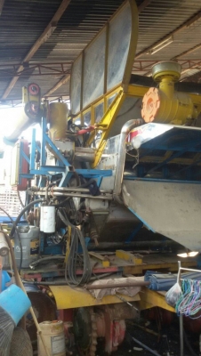 ฝากขายครับด่วนขายแค่อาทิตย์นี้ครับอุปกรครบขาดแค่เครื่องเดิน200ปั้ม22ช่วงล่างใหม่ตู้บริ้วใหม่