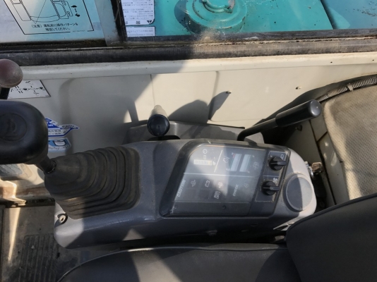 Komatsu PC40-7E Cabin Breaker Very good condition from Japan Komatsu PC40-7E Cabin Breaker Very good condition from Japan