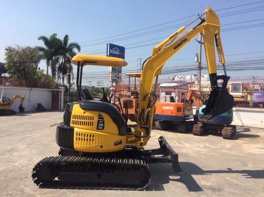 รถขุด Komatsu PC35MR-1 มือสองนำเข้าจากญี่ปุ่น ทำสีใหม่ สภาพพร้อมใช้งาน