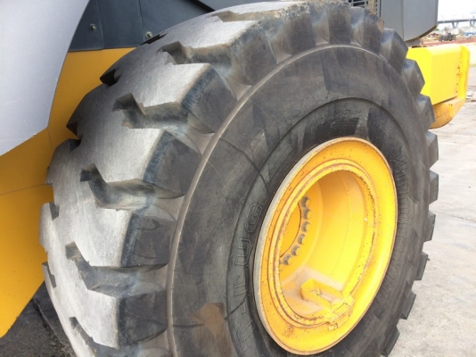 รถตัก TCM/Hitachi รุ่น ZW310-A ปี 2010 (ขนาดเท่ากับ Cat 966H) นำเข้าจากญี่ปุ่น ราคาไม่แพงครับ รถตัก TCM/Hitachi รุ่น ZW310-A ปี 2010 (ขนาดเท่ากับ Cat 966H) นำเข้าจากญี่ปุ่น ราคาไม่แพงครับ