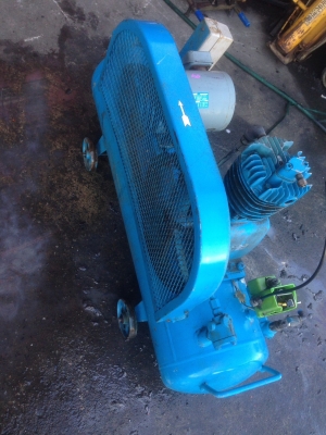 ปั้มลมติดถังMEIJI