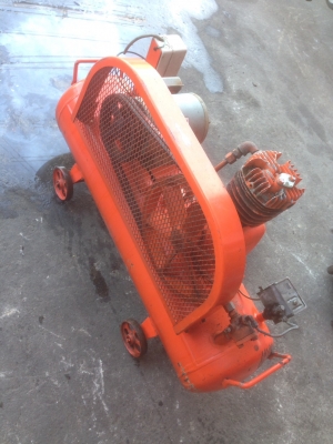 ปั้มลมติดถังMEIJI