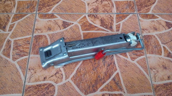 แม่แรง BENZ แบบมิเนียม