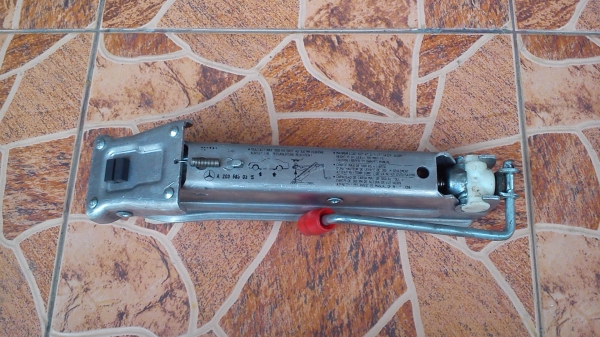 แม่แรง BENZ แบบมิเนียม