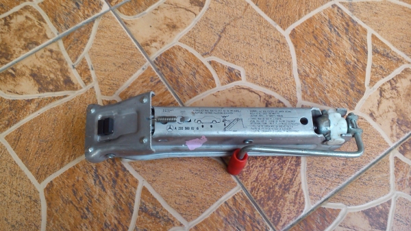 แม่แรง BENZ แบบมิเนียม