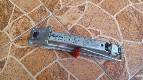 แม่แรง BENZ แบบมิเนียม