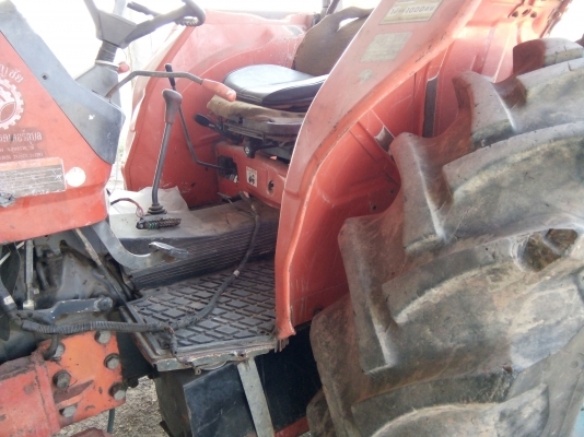 ขายรถไถคูโบต้า M 9000 พร้อมดันหน้า  เล่มพร้อม