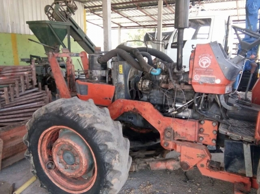 ขายรถไถคูโบต้า M 9000 พร้อมดันหน้า  เล่มพร้อม