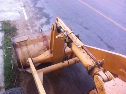 ขายรถตัก ล้อยาง ขายรถตัก ล้อยาง