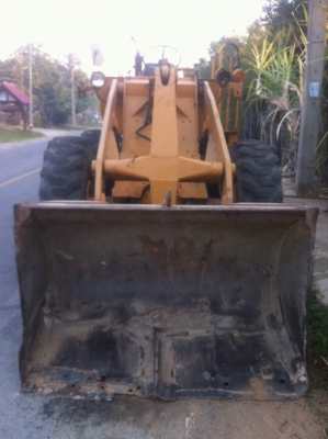 ขายรถตัก ล้อยาง ขายรถตัก ล้อยาง