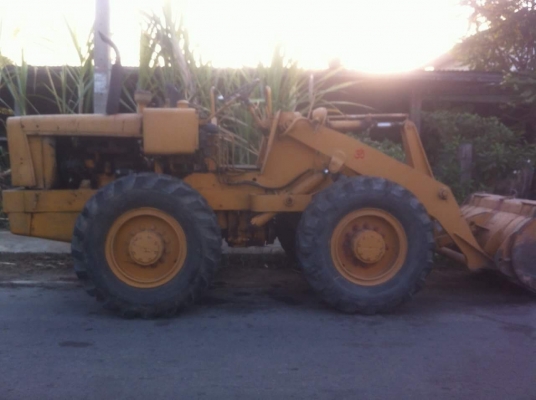 ขายรถตัก ล้อยาง ขายรถตัก ล้อยาง