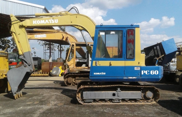 ขาย แบคโฮ KOMATSU PW60-3 เก่านอก สภาพดีพร้อมใช้งาน เอกสารใบอินวอยซ์