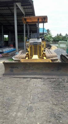 ขายค่ะ..KOMATSU D20P-7E  รถบ้าน ฝากขาย สภาพสวย  เครื่องปั๊มดี เอกสารอินวอยครบ..ลองระบบกันได้ทุกวัน โทร 089-3818694  ดวงนภา