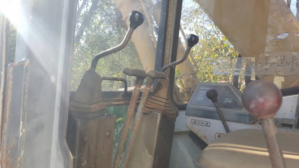 ขายตามสภาพ ให้ไปซ่อมเอง แบคโฮ SUMITOMO 145U1 เครื่องสตาร์ทติด ตัวเดินมีให้ครบ ราคาต่อรองได้