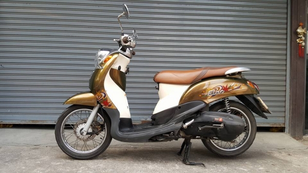 YAMAHA FINO 115 CC. รุ่น CLASSIC ท่อสวิงอาร์ม สตาร์ทมือ ฟรีค่าโอน