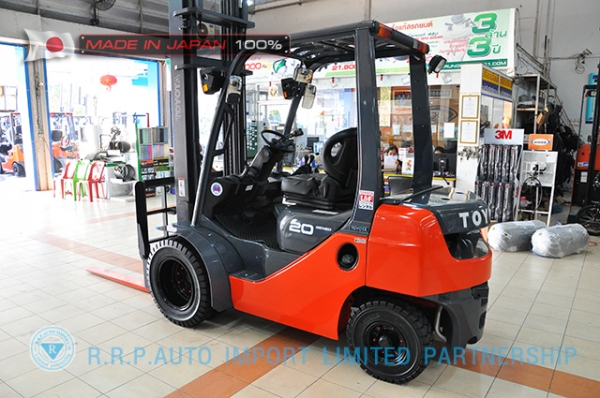 ขายรถโฟล์คลิฟท์มือสอง TOYOTA รุ่น 8FD20-35328 นำเข้าจากประเทศญี่ปุ่น 100\% ไม่เคยใช้งานในไทย