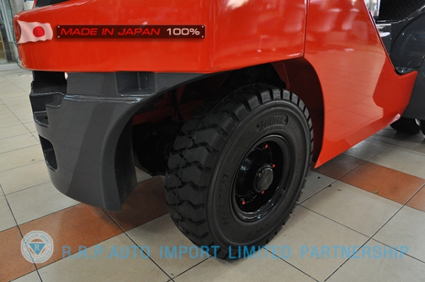 ขายรถโฟล์คลิฟท์มือสอง TOYOTA รุ่น 8FD20-35328 นำเข้าจากประเทศญี่ปุ่น 100\% ไม่เคยใช้งานในไทย