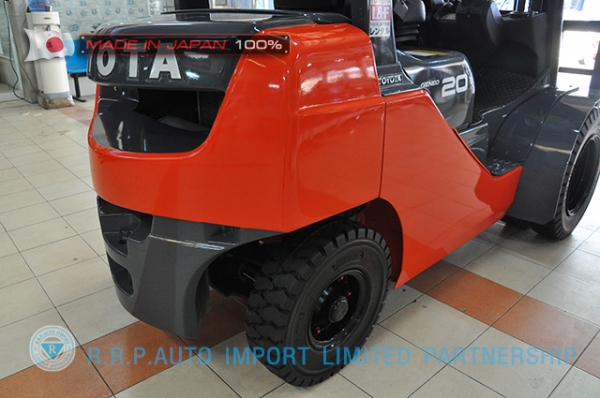 ขายรถโฟล์คลิฟท์มือสอง TOYOTA รุ่น 8FD20-35328 นำเข้าจากประเทศญี่ปุ่น 100\% ไม่เคยใช้งานในไทย