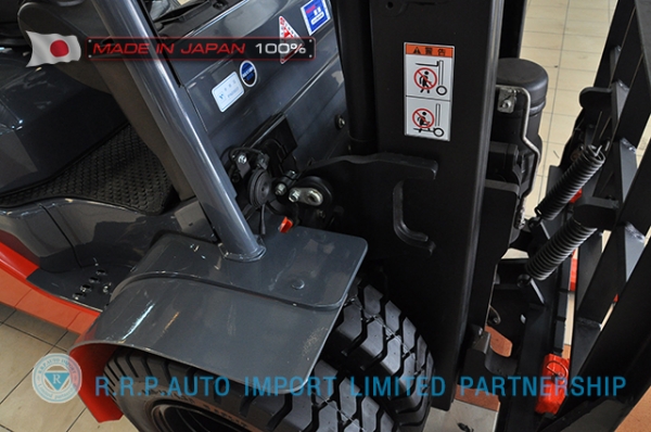 ขายรถโฟล์คลิฟท์มือสอง TOYOTA รุ่น 8FD20-35328 นำเข้าจากประเทศญี่ปุ่น 100\% ไม่เคยใช้งานในไทย