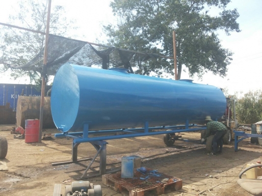 ถังน้ำมันขนาด 11000 ลิตรแบ่งสองห้องแยกน้ำมันได้ ถังน้ำมันขนาด 11000 ลิตรแบ่งสองห้องแยกน้ำมันได้