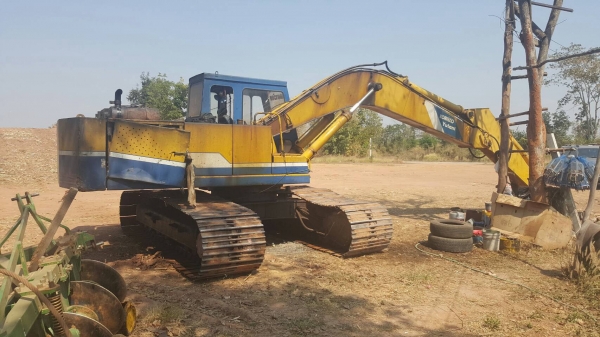 ขาย แบคโฮ KOBELCO SK200-2 เครื่องหลวมให้ไปซ่อมเอง รถติดขึ้นเทนเลอร์ได้ ช่วงล่างดี ราคาคุยกันได้