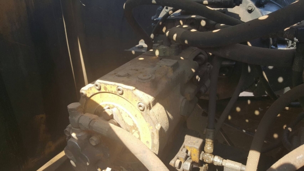 ขาย แบคโฮ KOBELCO SK200-2 เครื่องหลวมให้ไปซ่อมเอง รถติดขึ้นเทนเลอร์ได้ ช่วงล่างดี ราคาคุยกันได้