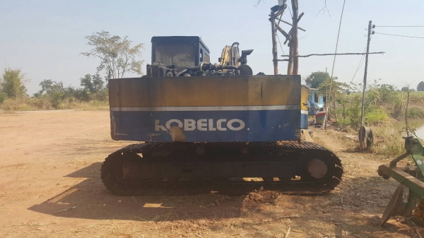 ขาย แบคโฮ KOBELCO SK200-2 เครื่องหลวมให้ไปซ่อมเอง รถติดขึ้นเทนเลอร์ได้ ช่วงล่างดี ราคาคุยกันได้