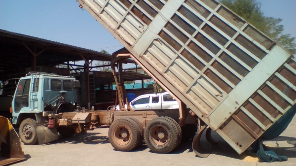 ขายด่วน ISUZU ROCKY 2 เพลาดั้ม