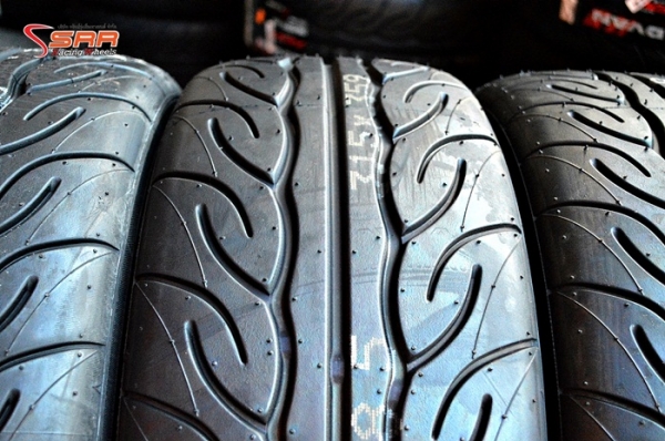 YOKOHAMA AD08R 195/55R15